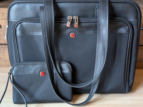Wenger Swiss Laptop Shoulder Bag With Separate Pouch - Padded 16” - 第 1/6 張圖片