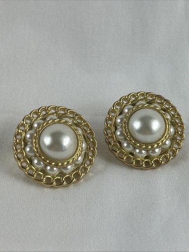 Vintage Nautical Clip On Earrings Faux Pearl Gold Tone Chain Accents 1.25” - Picture 1 of 6