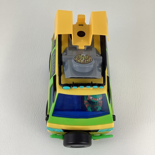 Teenage Mutant Ninja Turtles Mutant Mayhem RC Pizza Blaster Van Funrise 2023 Spielzeug - Bild 6 von 11