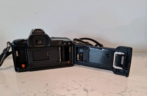 Canon EOS Rebel X Kleinbildkamera mit 35-80mm Objektiv, Samsonite Kameratasche und Handbuch - Bild 11 von 20