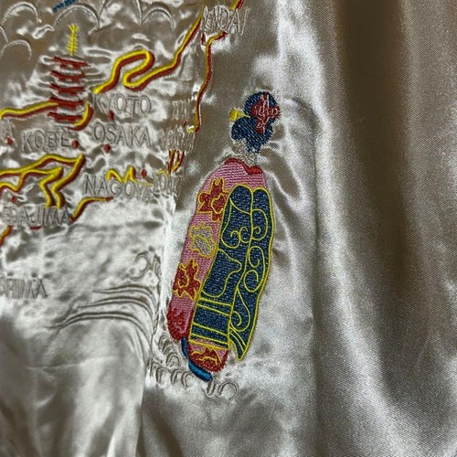 NEW Sukajan XL Japan Map Eagle Maiko Fuji Embroidered Satin Beige Souvenir - Picture 5 of 10