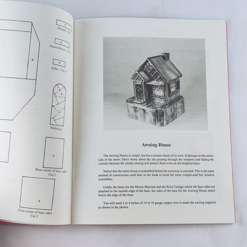 Libro de patrones de casas de vitrales 3D Alta Pacific Mini-Mansions de Carolyn Otsen - Imagen 2 de 3