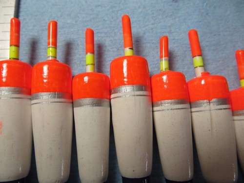10 NEW WOOD SLIP FLOATS / BOBBERS PANFISH ICE FISHING NO FREEZE UP ON LINE B163 - Picture 3 of 3