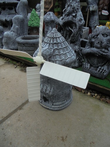Old Grey Windmill concrete garden ornament - Picture 2 of 4