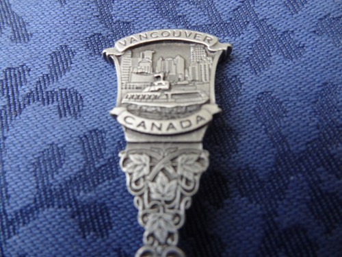 CUCHARA DE COLECCIONISTA DE PELTRE VANCOUVER CANADÁ. Muy ornamentado. - Imagen 2 de 6