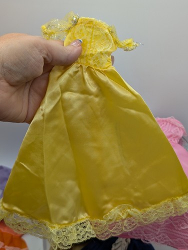 Konvolut Barbie Vintage Nachlass Fund 60er 70er lange Kleider Puppenkleidung 18 Teile  - Bild 2 von 16