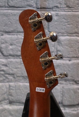 Fender  Soprano Ukulele, Walnut Fingerboard, Natural - Picture 5 of 10