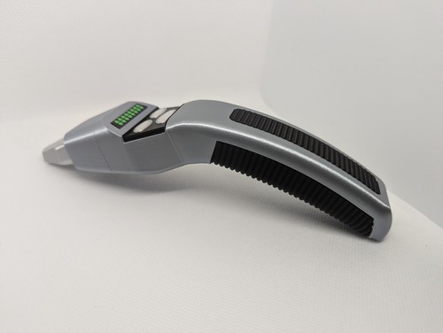 Star Trek Phaser with Display Stand - "Dolphin" Style Prop 3D Printed - Picture 5 of 11
