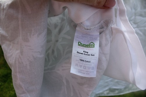 NB84d Dunelm King Duvet Set White Floral &Duck Egg 100% Cotton Reversible - Picture 6 of 7