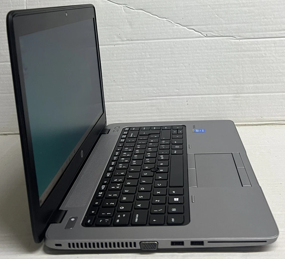 HP EliteBook 840 G2 14" Intel Core i5-5300u 2.3GHz, 8GB RAM, 256GB SSD - Win 10 - Image 3 of 4