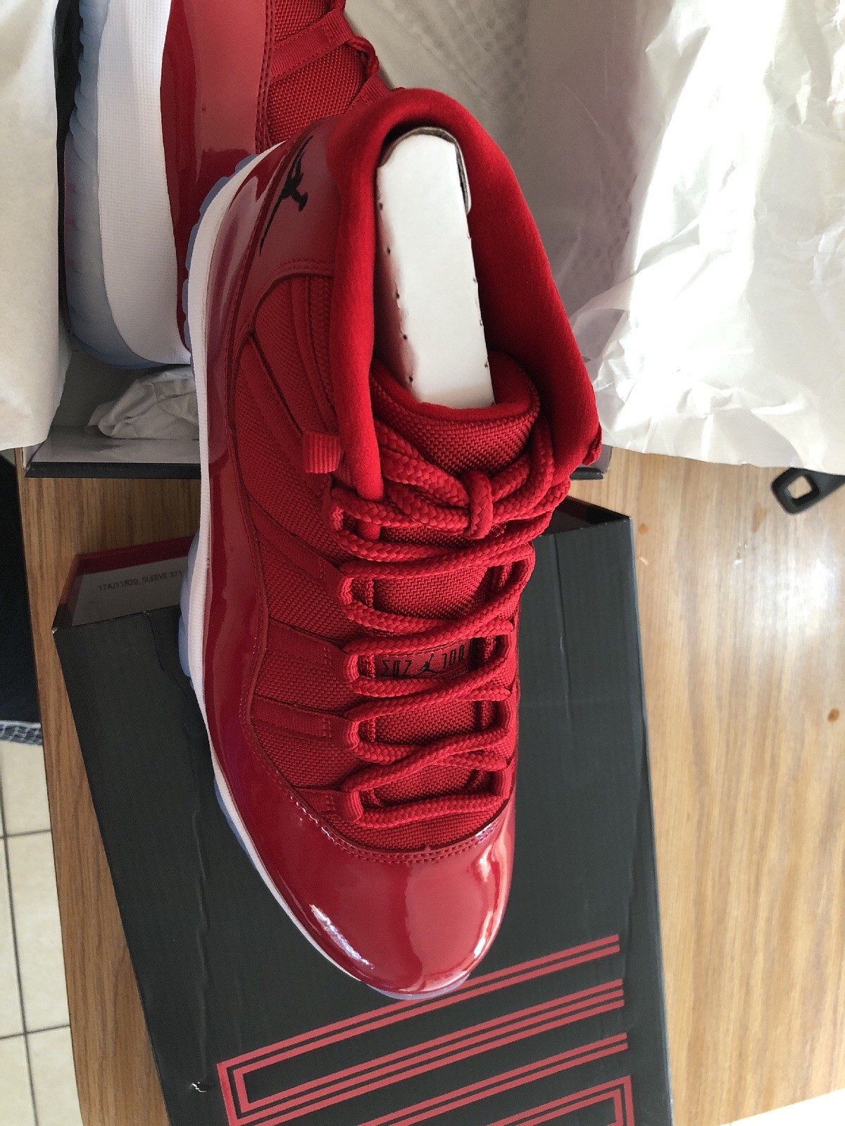 Nike Air XI Jordan XI Air 11 Retro Win Like 96 Gym Red 378037-623 Men’s Size 11.5 e813eb Nike Air XI Jordan XI Air 11 Retro Win Like 96 Gym Red 378037-623 Men’s Size 11.5 e813eb