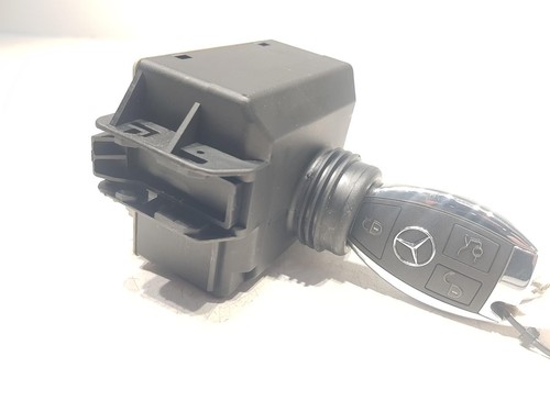 Mercedes SLC Ignition Lock With Key A2189054701 R172 2016 - 2019 - Picture 4 of 12