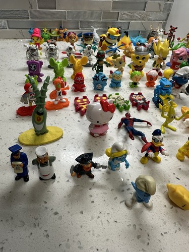 Lot 94 pcs Disney Kinder Huge Lot mixed PVC & Plastic Figures Toys - Picture 2 of 15