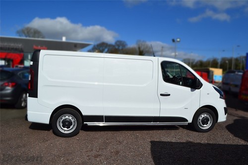 Side Bars For Renault Trafic LWB 2022+ Polished Stainless Steel Tube Van Skirts - Picture 7 of 10