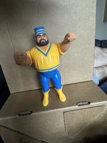 Akeem WWE WWF Hasbro Wrestling Figure, Series 1, 1...