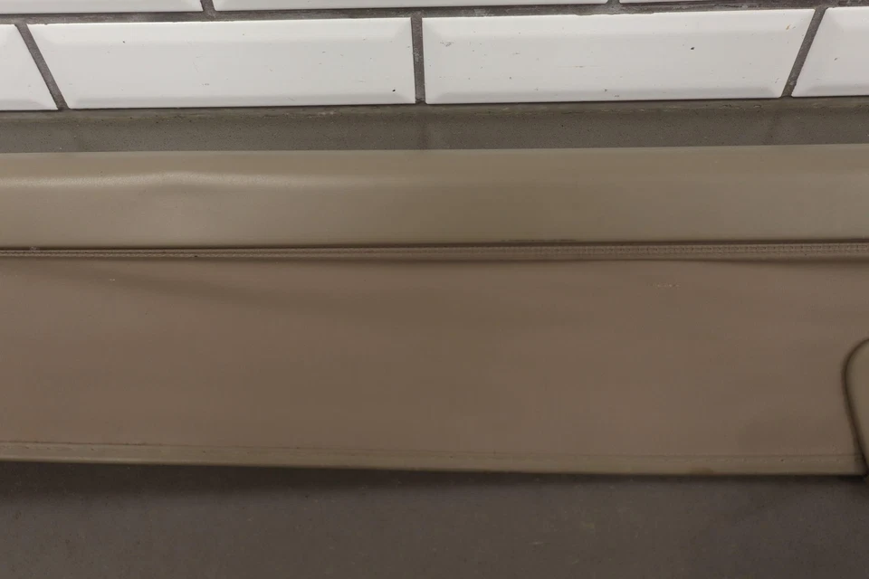 Cubierta trasera retráctil para Chevy Tahoe Yukon GMT400 95-99 neutral OEM Foto 4 de 4