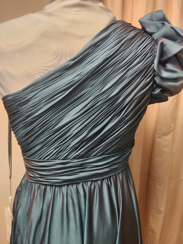 Neu Mac Duggal-Organza One-Shoulder Plissee Stufenkleid*Gr.6*Schieferfarbe*Aktuell! - Bild 6 von 19