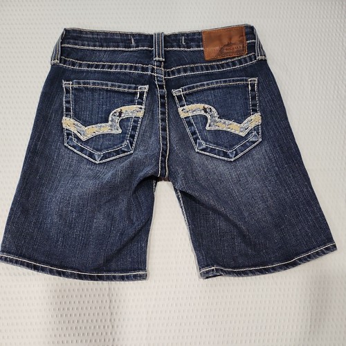 BIG STAR Hazel Curvy Fit Stretch Cuff Jean Shorts Size 25 The Buckle - Picture 3 of 10