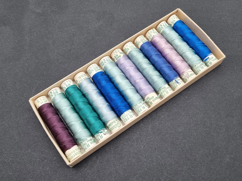 12 Rollen Gütermann Knopflochseide Silk Buttonhole Thread Hilo de Seda R753 21 - Bild 2 von 2