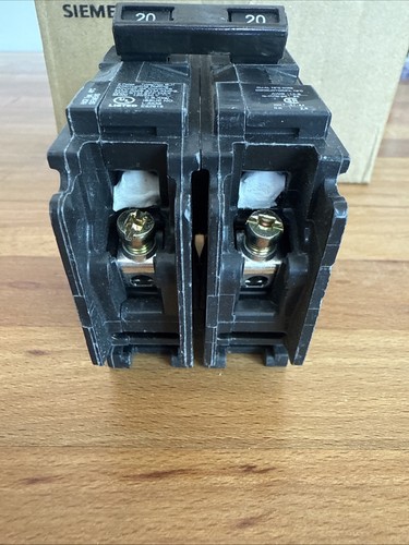1 Siemens B220H, 2-Pole 20A 120/240V 60hz Circuit Breaker - Picture 3 of 4