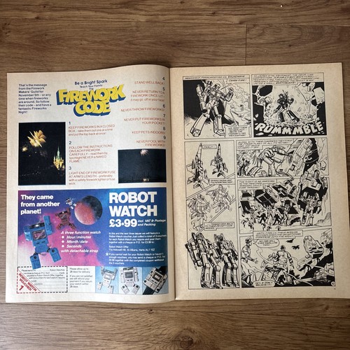 TRANSFORMERS #3 October 1984 UK Marvel Comics with Free Gift Iron On Transfer - Picture 8 of 21
