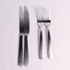 Set of 4 Oneida Anderson Stainless Steel 2 Dinner Forks and 2 Dinner Knives