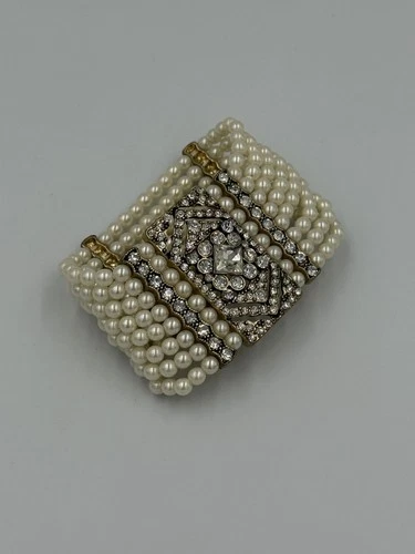 Pearl & Rhinestone Wide Stretch Bracelet – Vintage Style Costume Jewelry