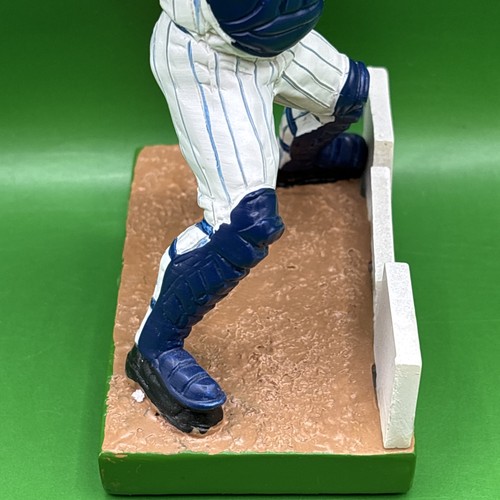 South Bend Cubs, Chicago Cubs Miguel Montero Fangposition 7" SGA Wackelkopf - Bild 17 von 18