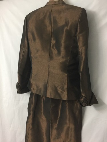 Escada Size 36 Skirt Suit Color Metalic Brown - Picture 11 of 12