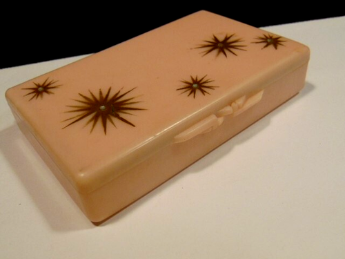 Mid-century light pink purse size lidded tissue box - Picture 14 of 14