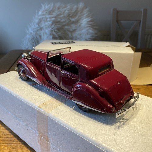 Danbury Mint 1/24 The Rolls Royce Phantom III 1938 Red Diecast Scale Model Car - Picture 12 of 24