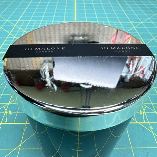 JO MALONE LONDON ~ DARK AMBER & GINGER LILY SCENTED CANDLE ~ 2.5 IN. / SEALED - Picture 5 of 6