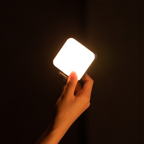 SmallRig P96 mini telefono fotocamera LED luce video 2200 mAh per fotocamera telefono vlog - Foto 5 di 11