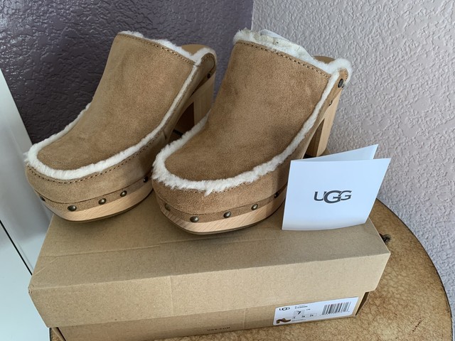 UGG Chestnut Aubriana Suede/ Shearling 