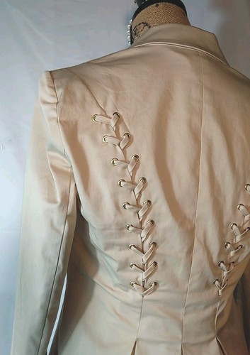 Body by Victoria Blazer mit Schnürung hinten beige tailliert Einknopf Größe 8 - Bild 5 von 7