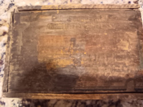 ANTIKE VINTAGE KLEINE HÖLZERNE SCHWALBENSCHWANZBOX SCHNEEKUGEL MARKE OHNE KNOCHEN DORSCH DECKEL VERSTECK - Bild 2 von 22