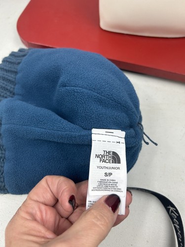 The North Face Stocking Beanie Hat Cap Youth Junior Gray Pink Heart Tassel Ball - Picture 6 of 8