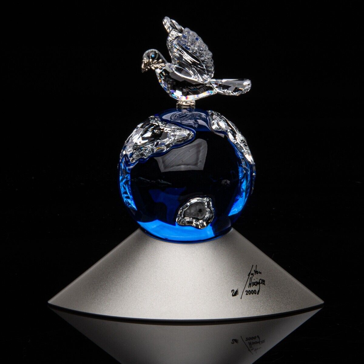 SWAROVSKI CRYSTAL PLANET 2000 Globe Millennium SIGNED 238985 SWAROVSKI CRYSTAL PLANET 2000 Globe Millennium SIGNED 238985