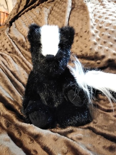 Peluche farcie noire blanche striée Oda collection de parfums Boyds Skunk - Photo 1 sur 12