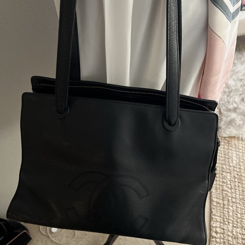 Vintage Authentic CHANEL Black Caviar Timeless 1996 CC Tote CHIC 🌷🌷 - Picture 22 of 22