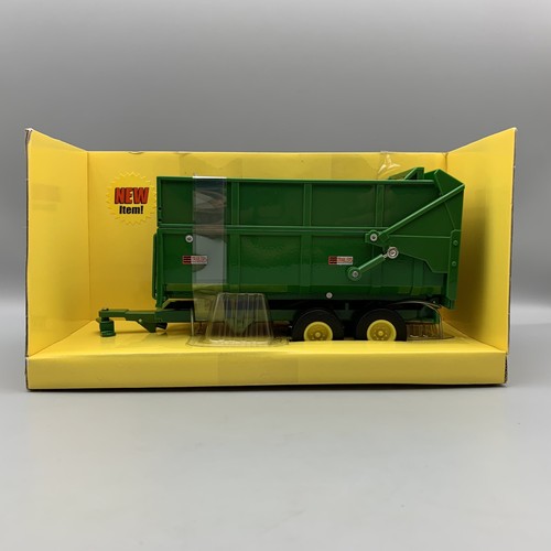 Britains 12-Ton Marson Silage Trailer (Green) 1/32 Farm Model 42016 - Picture 12 of 24