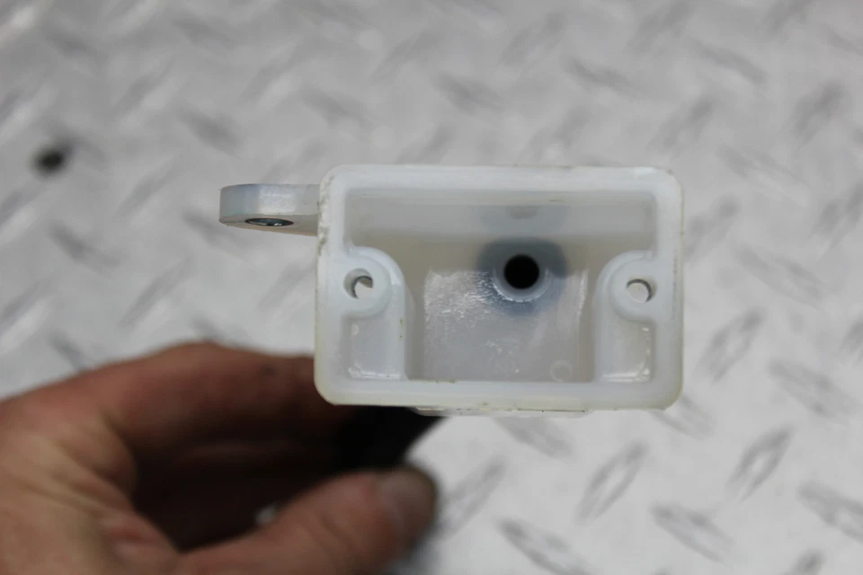 2009 SUZUKI BANDIT 1250S GSF1250SA ABS ЗАДНИЙ ТОРМОЗ МАСТЕР 69600-17C10 - Изображение 3 из 4