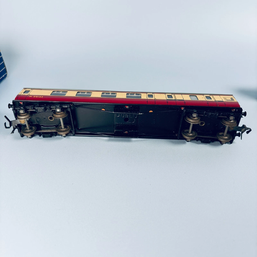 HORNBY DUBLO ESSO TANKER WAGON D12 & D13 COACHES POINTS ISOLATING RAILS OO GAUGE - Picture 9 of 17
