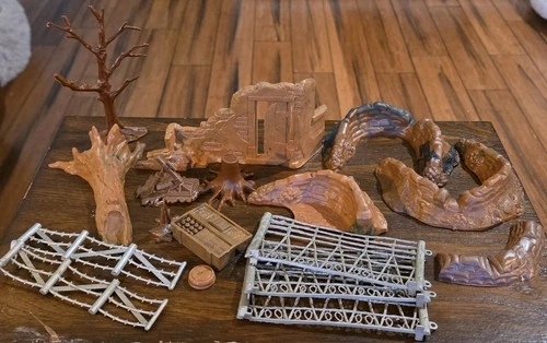 Vintage Marx WW2 Battleground Playset Terrain Fortifications Lot Of 17 Equipment