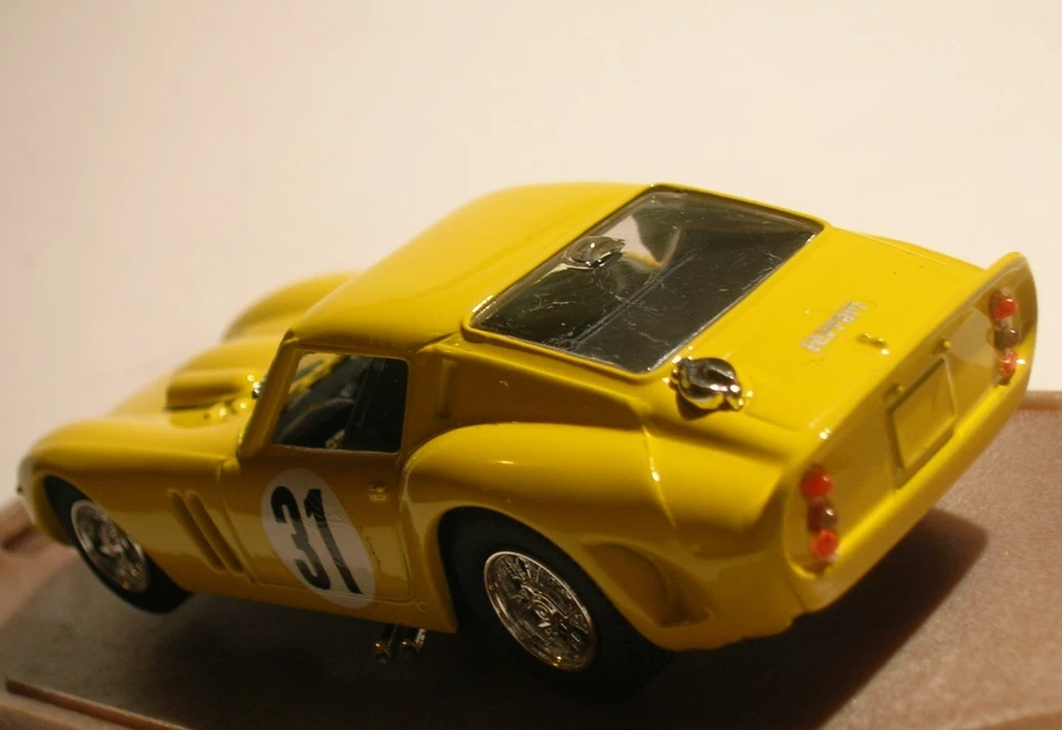 FERRARI 250 GTO rally Spa 1965 1/43 in vetrinetta Box Bang Best Berlinetta  275 - Immagine 3 di 4