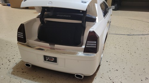 TYCO Dropstars Pearl White 2005 Chrysler 300C Hemi R/C Car 1/6 Working  - Picture 10 of 10