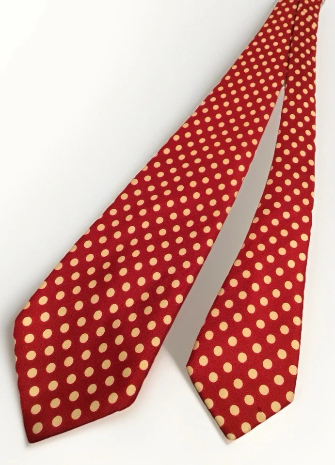 Lote 2 Corbatas Vintage Estilo Años 40 Rojo con Lunares, Poliéster Towncraft Azul y Amarillo Foto 4 de 4