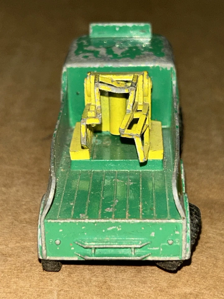 Lesney King Size Matchbox Series BP Service Station #12 Foden Breakdown Tractor - Image 3 of 4