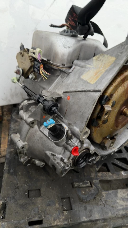 1995- 2002 Saturn SATURN S SERIES Transmission Assy. - Изображение 3 из 4