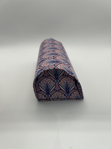 Liberty of London Iphis Fabric Semi Hard Magnetic Close Glasses Case - Picture 2 of 6